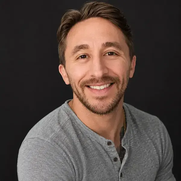 Photo of Nicholas Ross